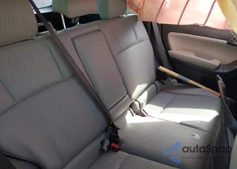 2016 Subaru Forester 2.5I Limited z USA, uszkodzony, nr VIN JF2SJAKC4GH418089